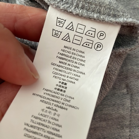 Michael Kors ¼ Diagonal Zip - Picture 6 of 7